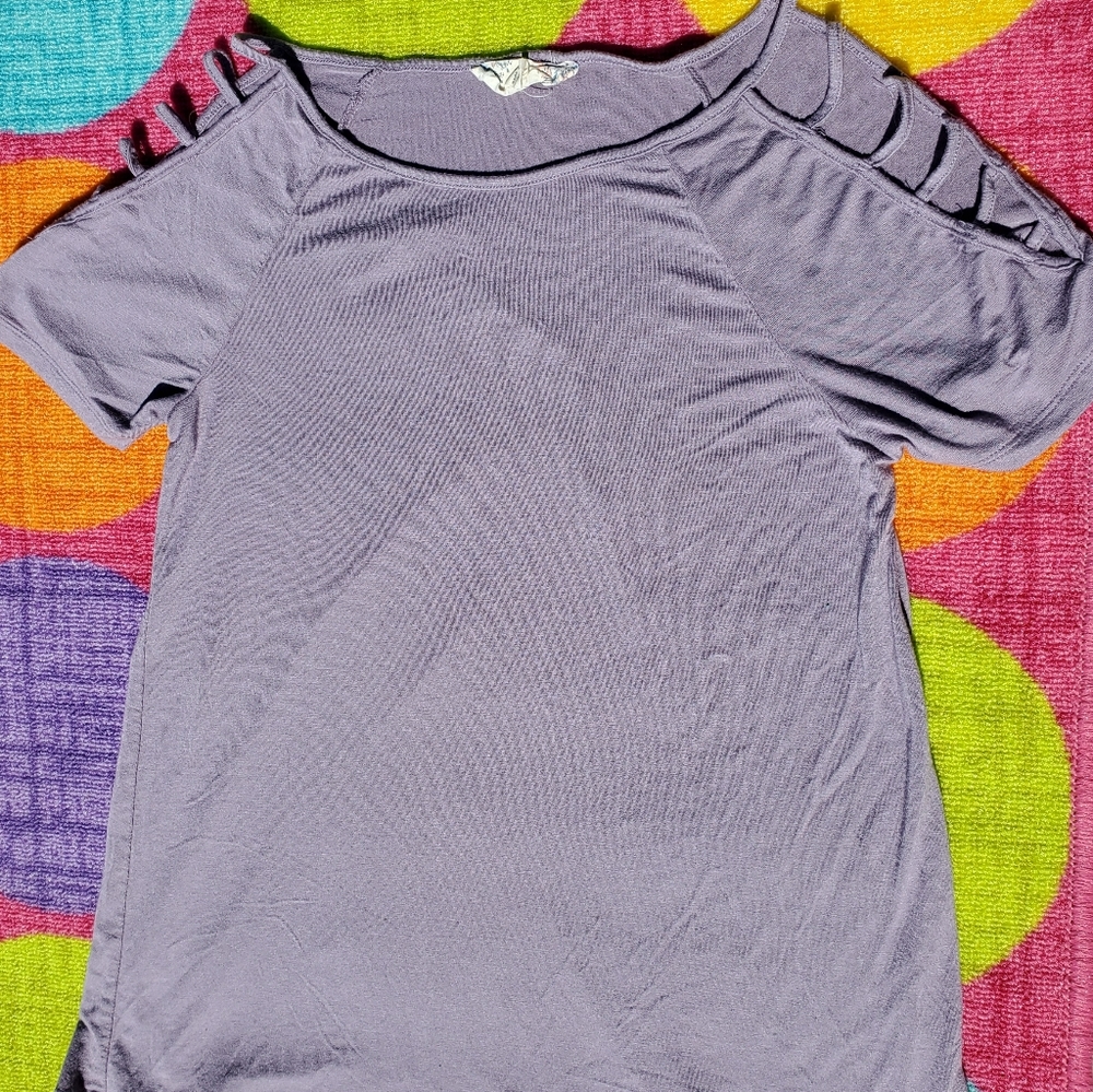 Cold shoulder top